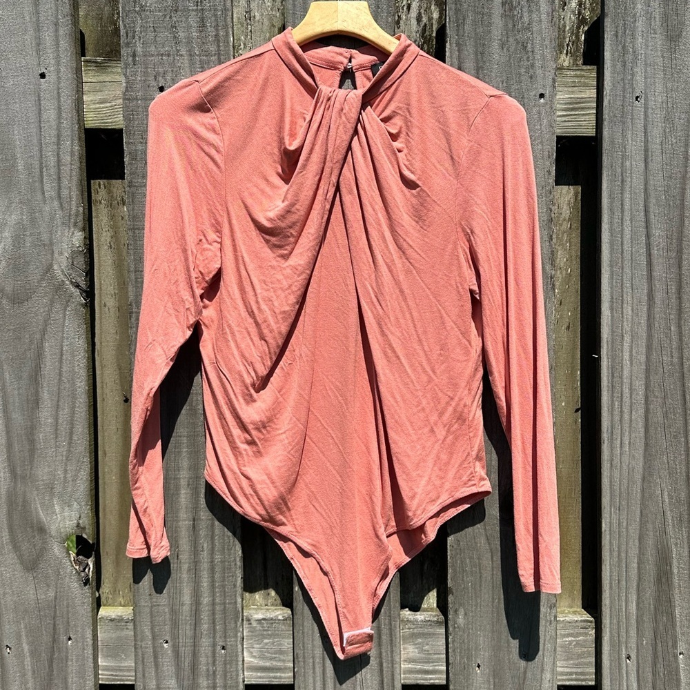 ELOQUII Peach Twist Neck Bodysuit, Snap Crotch, Back Button Detail 14/16